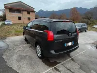 Usata Peugeot 5008 150 CV (110 kW) 2010 Grigio Monovolume