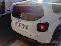 Usata Jeep Renegade Sport 120 CV (88 kW) 2016 Bianco SUV