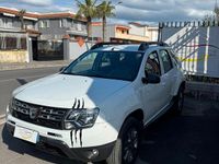 Usata Dacia Duster Lauréate 104 CV (76 kW) 2015 Bianco SUV