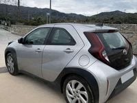 Usata Toyota Aygo X 72 CV (52 kW) 2022 Grigio SUV