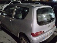 Usata Fiat 600 Anniversary 54 CV (39 kW) 2008 Argento Utilitaria