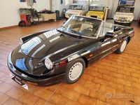 Usata Alfa Romeo Spider 106 CV (77 kW) 1990 Nero Cabrio