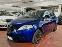Usata Lancia Ypsilon 69 CV (50 kW) 2014 Bluazzurro Utilitaria
