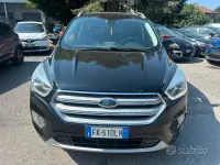 Usata Ford Kuga Titanium 120 CV (88 kW) 2017 Nero SUV