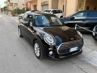 Usata Mini One D 95 CV (69 kW) 2018 Nero Utilitaria