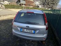 Usata Ford Fiesta 75 CV (55 kW) 2005 Berlina