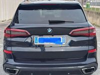 Usata BMW X5 M Sport 400 CV (294 kW) 2020 Blu/azzurro SUV