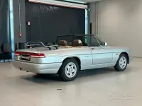 Usata Alfa Romeo Spider 106 CV (77 kW) 1991 Grigio Cabrio