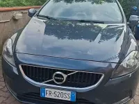 Usata Volvo V40 120 CV (88 kW) 2018 Bluazzurro Berlina