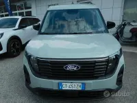 Usata Ford Tourneo Courier Titanium 125 CV (91 kW) 2024 Grigio Monovolume