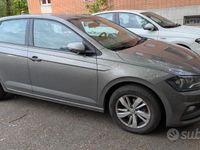 Usata VW Polo 95 CV (69 kW) 2018 Grigio Utilitaria