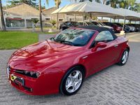 Begagnad Alfa Romeo Spider 210 HK (154 kW) 2008 Röd Cab