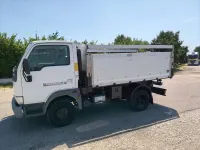 Usata Nissan Cabstar 120 CV (88 kW) 2001 Bianco Pick-up