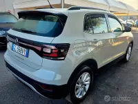 Usata VW T-Cross Sportline 110 CV (80 kW) 2023 Beige SUV
