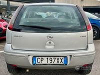 Usata Opel Corsa 69 CV (50 kW) 2004 Grigio Utilitaria