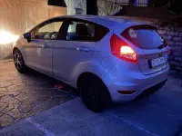 Usata Ford Fiesta Individual 95 CV (69 kW) 2010 Berlina