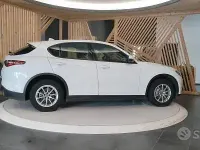 Usado Alfa Romeo Stelvio 190 CV (139 kW) 2019 Blanco SUV