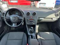 Usata Audi A3 Ambition 105 CV (77 kW) 2006 Argento Utilitaria