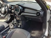 Usata Mini Cooper Cabriolet Hype 136 CV (100 kW) 2020 Argento Cabrio