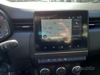 Usata Renault Clio V Business 101 CV (74 kW) 2022 Bianco Berlina