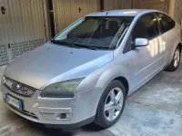 Usata Ford Focus 114 CV (83 kW) 2006 Argento Berlina