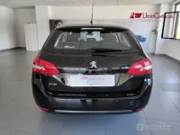 Usata Peugeot 308 Active 131 CV (96 kW) 2021 Nero Station wagon