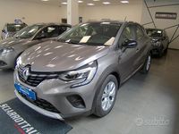 Usata Renault Captur Zen 115 CV (84 kW) 2021 Grigio SUV