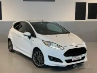 Usata Ford Fiesta 101 CV (74 kW) 2017 Bianco Utilitaria