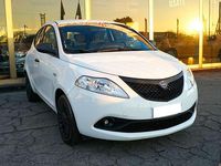Usata Lancia Ypsilon 69 CV (50 kW) 2019 Bianco Utilitaria