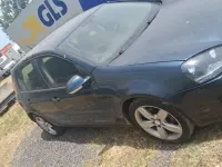 Usata VW Golf V 105 CV (77 kW) 2005 Bluazzurro Utilitaria