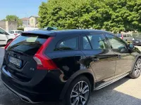 Usata Volvo V60 CC Plus 150 CV (110 kW) 2017 Nero Station wagon