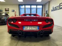 Usata Ferrari F8 721 CV (530 kW) 2021 Rosso Cabrio