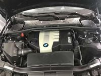 Usata BMW 320 Efficient Dynamics 177 CV (130 kW) 2008 Nero Coupé