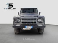 Usata Land Rover Defender SE 122 CV (89 kW) 2010 Grigio Station wagon