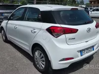 Usata Hyundai i20 GO! 75 CV (55 kW) 2018 Bianco Berlina