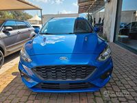 Usata Ford Focus ST-Line 120 CV (88 kW) 2020 Blu Station wagon