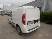 Usata Fiat Doblò S 105 CV (77 kW) 2023 Bianco Monovolume