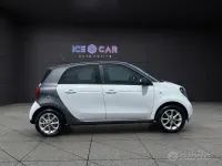 Usata Smart ForFour Passion 71 CV (52 kW) 2017 Bianco Utilitaria
