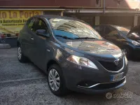 Usata Lancia Ypsilon Gold 80 CV (58 kW) 2015 Grigio Utilitaria