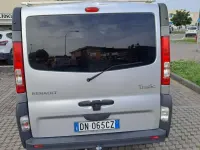 Usata Renault Trafic 114 CV (83 kW) 2008 Argento Monovolume
