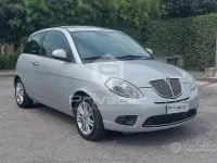 Usata Lancia Ypsilon 69 CV (50 kW) 2010 Grigio Utilitaria
