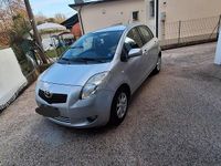 Usata Toyota Yaris Sol 87 CV (63 kW) 2008 Grigio Berlina