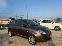 Usata Lancia Ypsilon 75 CV (55 kW) 2012 Marrone Utilitaria