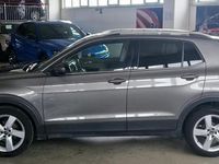 Usado VW T-Cross Advance 110 CV (80 kW) 2020 Gris SUV