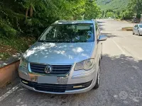 Usata VW Touran 140 CV (102 kW) 2007 Grigio Monovolume