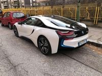 Usata BMW i8 231 CV (169 kW) 2015 Bianco Coupé