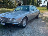 Usata Jaguar XJ Sovereign 300 CV (220 kW) 1988 Grigio Berlina