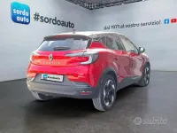 Usata Renault Captur Techno 101 CV (74 kW) 2025 Rosso SUV