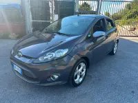 Usata Ford Fiesta Titanium 96 CV (70 kW) 2012 Grigio Berlina