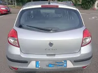 Usata Renault Clio III Dynamique 75 CV (55 kW) 2009 Berlina